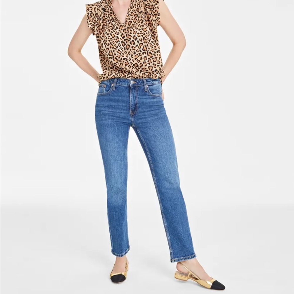 Classic Straight Leg Women's Jeans in Blue
